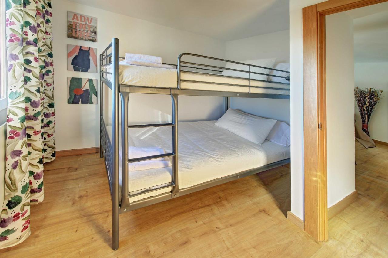 Apartament Pau Casals, 2 Min Walk From The Sea & Sea View 滨海略雷特 外观 照片