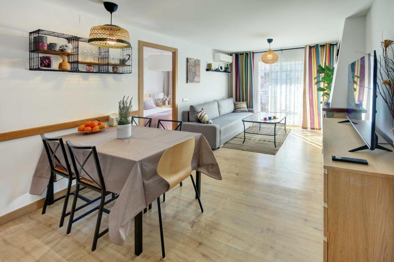 Apartament Pau Casals, 2 Min Walk From The Sea & Sea View 滨海略雷特 外观 照片