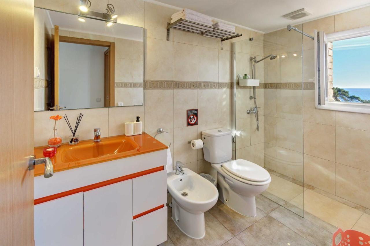Apartament Pau Casals, 2 Min Walk From The Sea & Sea View 滨海略雷特 外观 照片